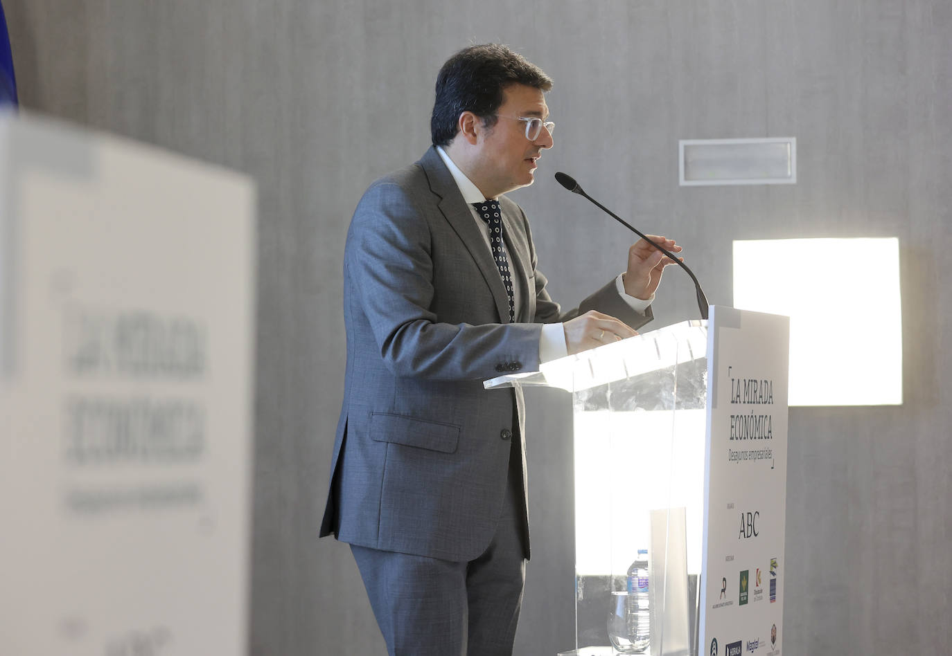 La participación de la viceconsejera de Agricultura en la Mirada Económica, en imágenes