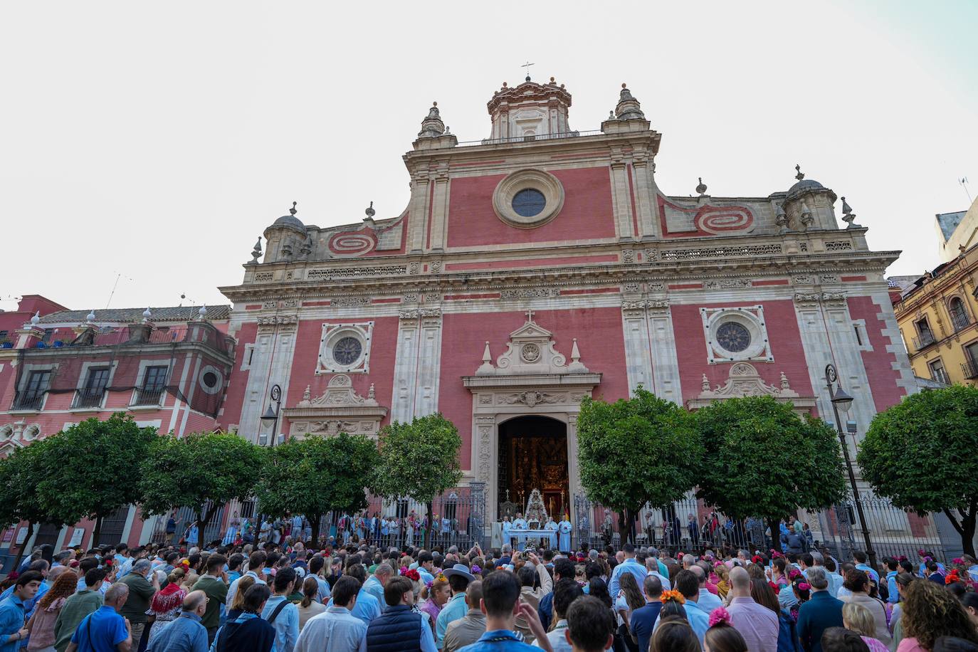 Misa de Romeros de la hermandad del Rocío de Sevilla