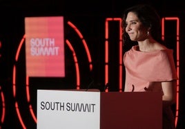 Ayuso anuncia en el South Summit Madrid 2025 ayudas  de hasta 150.000 euros a pymes que quieran expandirse