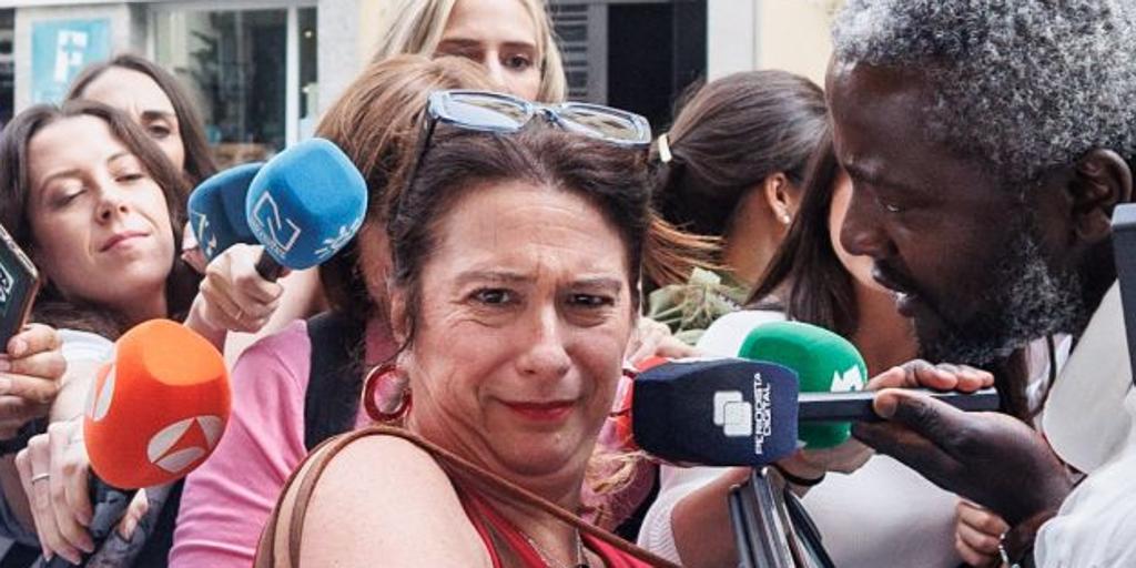 Leire Díez ofrece un cortafuegos al PSOE pero guarda la última palabra