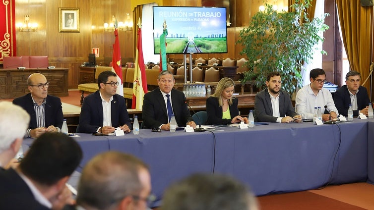 Zamora parará «por completo» cinco minutos el día 17 por el «daño» de eliminar las paradas del AVE
