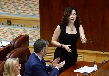 Ayuso advierte de que no se pondrá pinganillos en la Conferencia de Presidentes y pide que le hablen en español