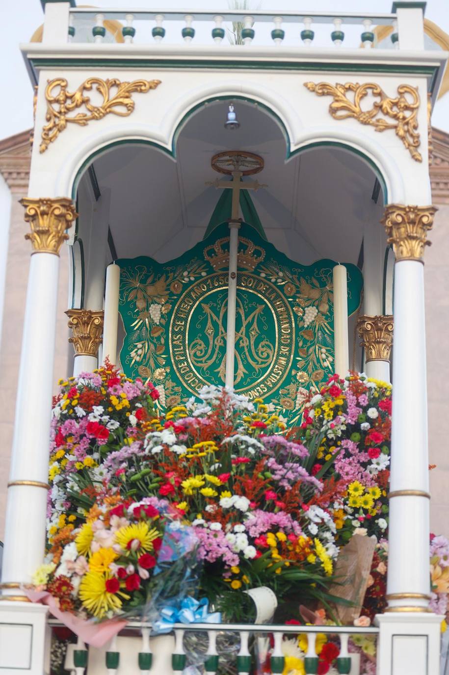 Salida de la hermandad de Pilas hacia la aldea del Rocío