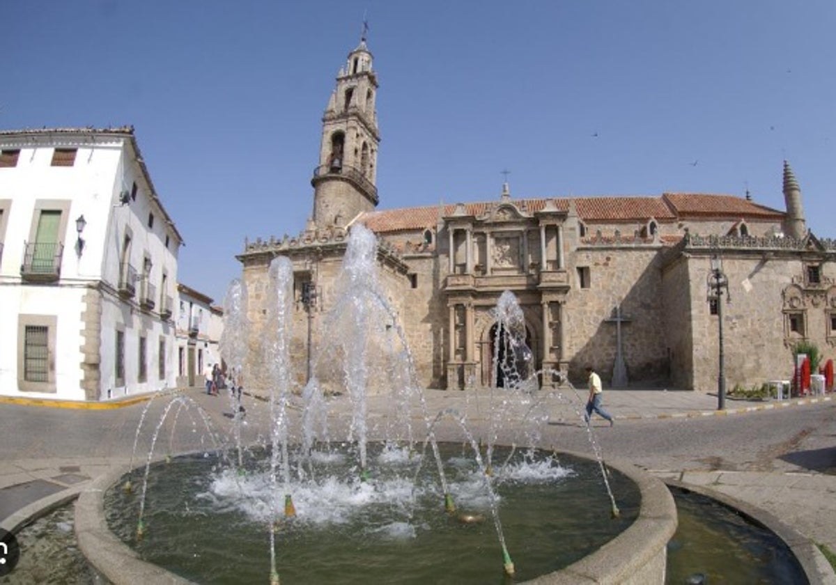 La fuente situada delante del convento de las Concepcionistas de la localidad de Los Pedroches