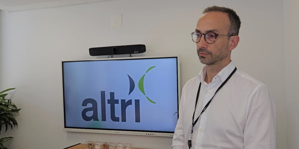 Altri reitera que en la planta de Palas de Rei «no se va a producir pasta de papel»