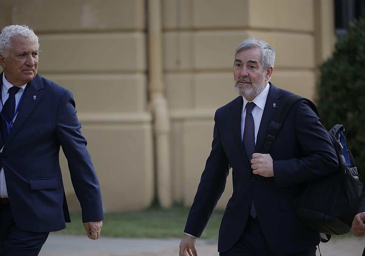 El presidente de Canarias, Fernando Clavijo, a su llegada a la Conferencia de Presidentes de Barcelona