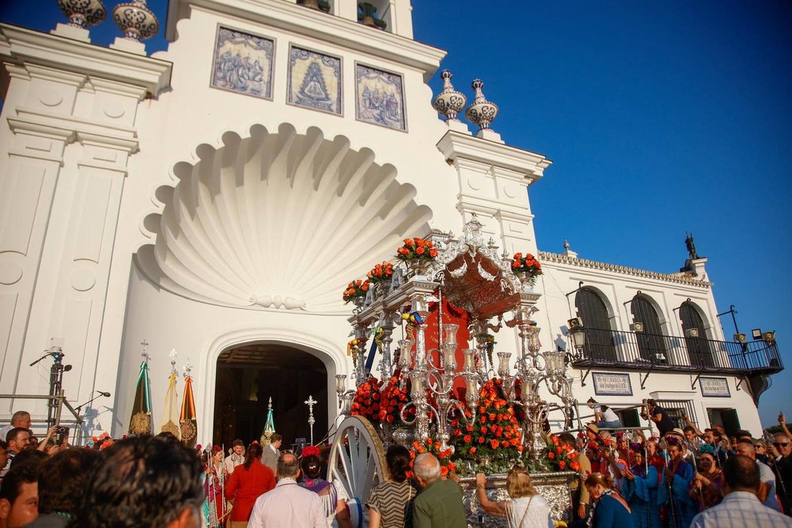 Presentación de la Hermandad del Rocío de Tomares este viernes