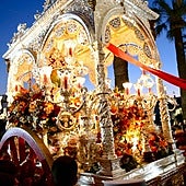 Sale Villamanrique, la última filial en ponerse en camino hacia el Rocío