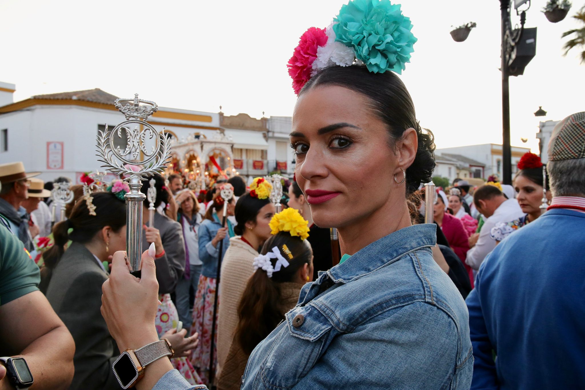 Sale Villamanrique, la última filial en ponerse en camino hacia el Rocío