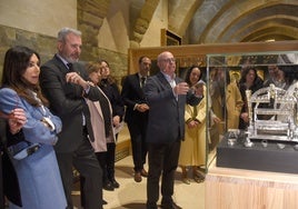 Sijena se enreda:  Azcón comunicará a Illa «los técnicos que irán al MNAC» y la consejera catalana de Cultura  dice ahora que harán caso al patronato del museo
