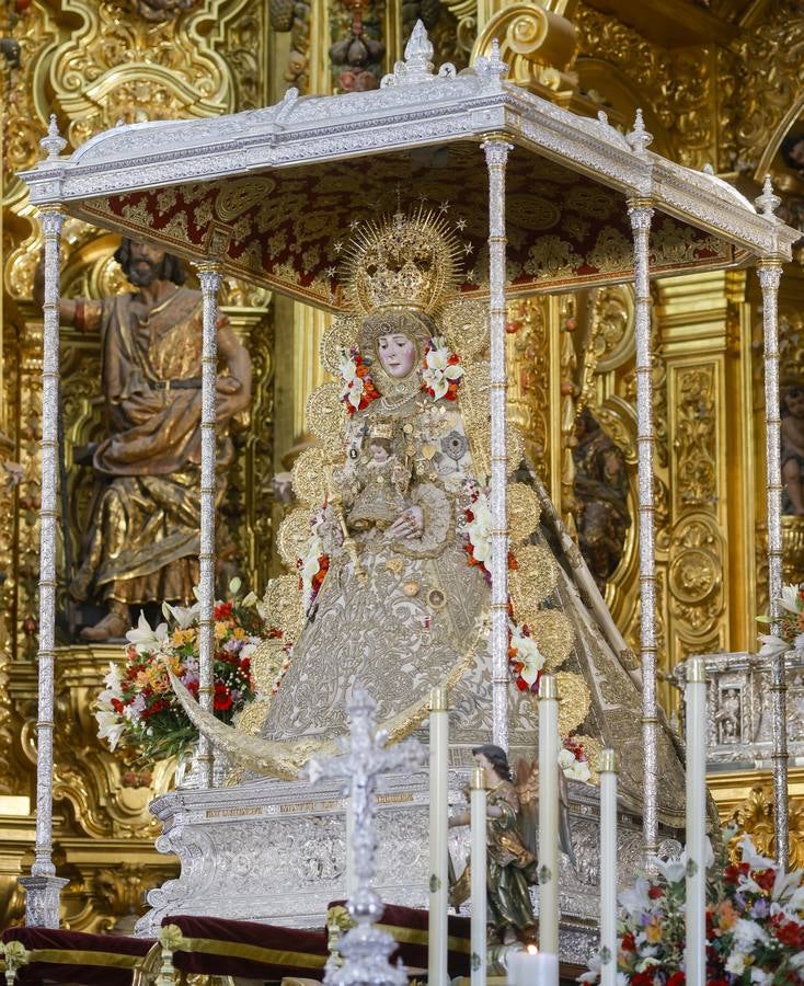 Ambiente y presentaciones de las hermandades filiales más antiguas en el sábado del Rocío 2025