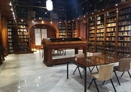 El Parlamento andaluz pone orden en las donaciones de libros a su biblioteca para evitar un «crecimiento descontrolado»