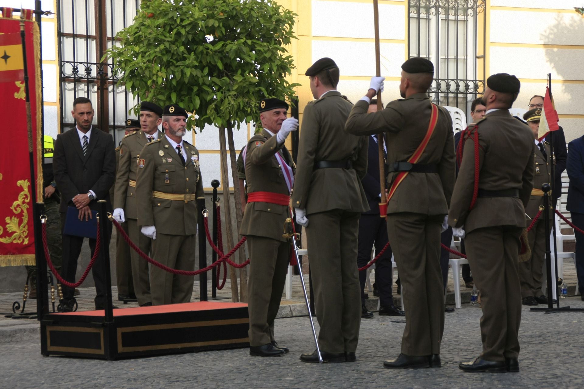 La emotiva jura de la bandera de España en Priego de Córdoba, en imágenes