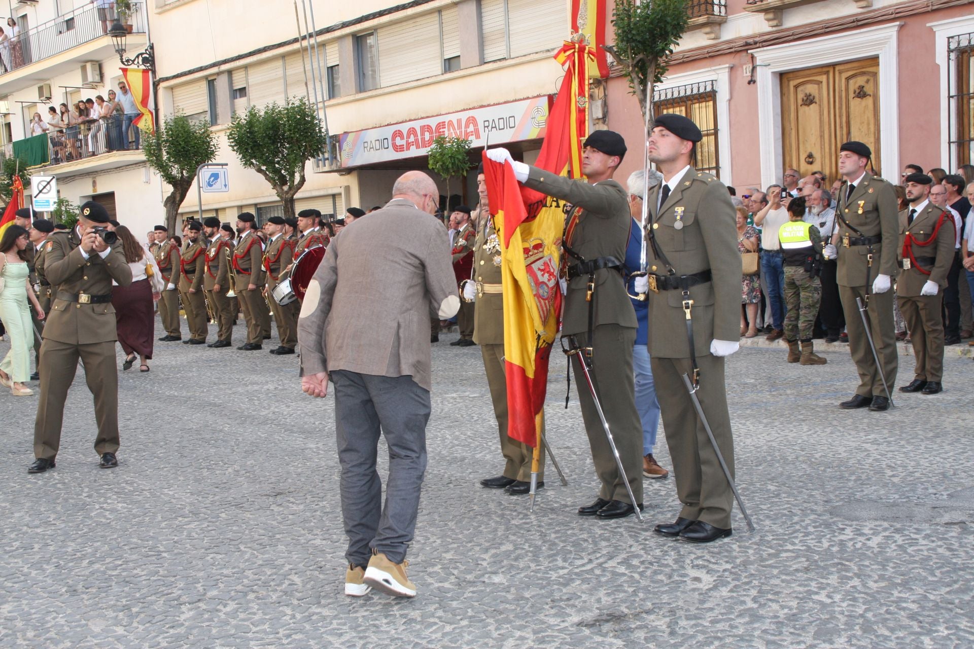 La emotiva jura de la bandera de España en Priego de Córdoba, en imágenes