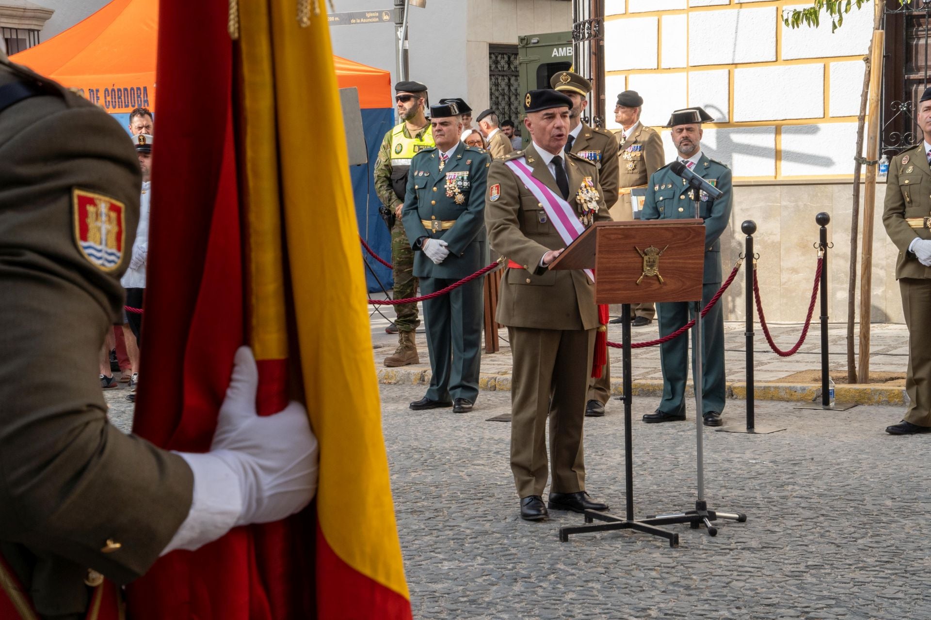 La emotiva jura de la bandera de España en Priego de Córdoba, en imágenes