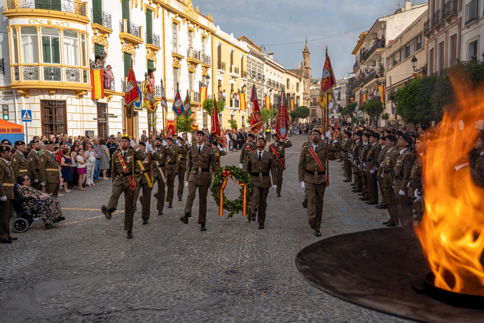 La emotiva jura de la bandera de España en Priego de Córdoba, en imágenes