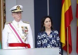 Robles mantiene la opacidad y anula la tradicional entrevista en TVE por el Día de las Fuerzas Armadas