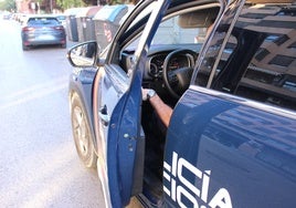 Una mujer abofetea a la profesora de su hija delante del resto de la clase y acaba detenida en Torrent