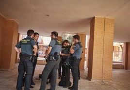 Dos detenidos por okupar una vivienda y aportar un contrato falso de alquiler en Peñarroya-Pueblonuevo