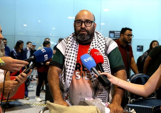 Sergio Toribio llega a España tras aceptar ser deportado por Israel por su participación en el barco humanitario de Gaza: «Ha sido un ataque pirata»