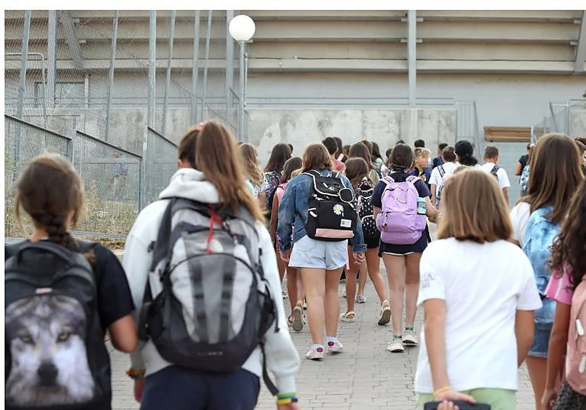 El curso académico se iniciará el 1 de septiembre de 2025 y finalizará el 31 de agosto de 2026