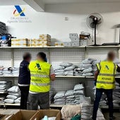Operación Dragón: confiscan ropa de marca falsa valorada en tres millones de euros en un outlet chino de Valencia