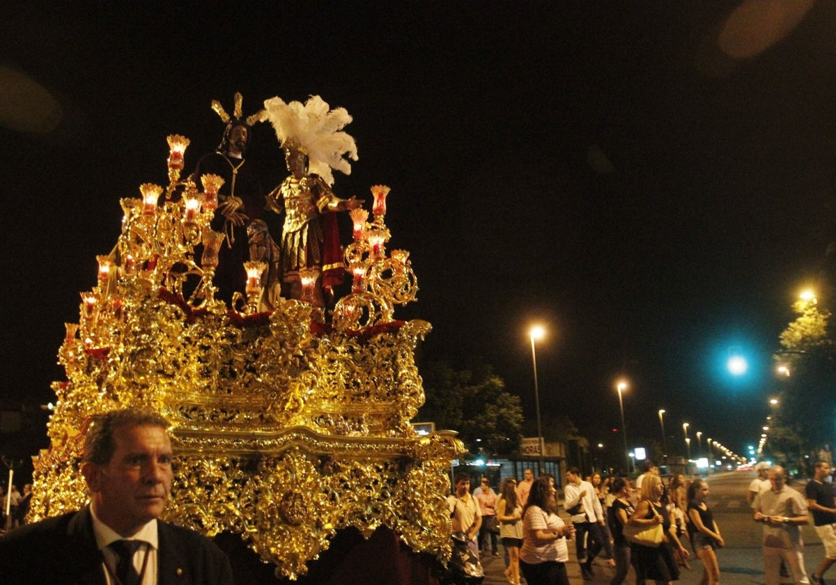 El misterio de la Redención, a su regreso tras el Vía Crucis Magno de 2013