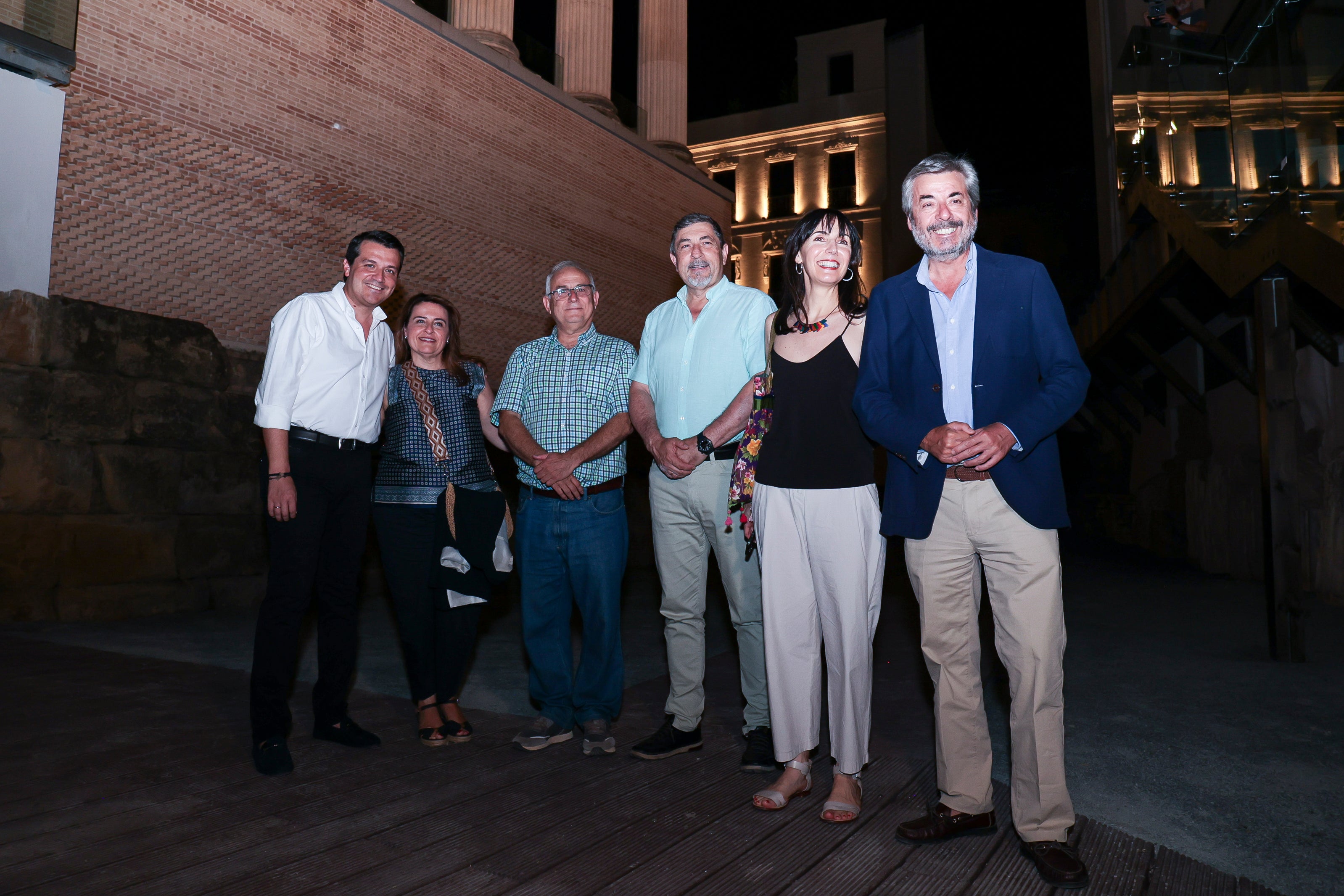 La nueva piel de luz del Templo Romano de Córdoba, en imágenes