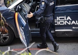La Policía busca en Ferrol a un hombre que se llevó a su hija de 7 años tras disparar al aire