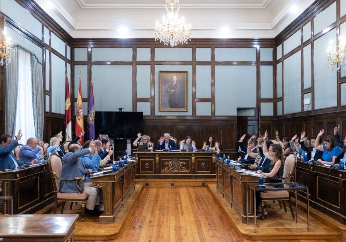 Pleno celebrado en la Diputación Provincial de Guadalajara