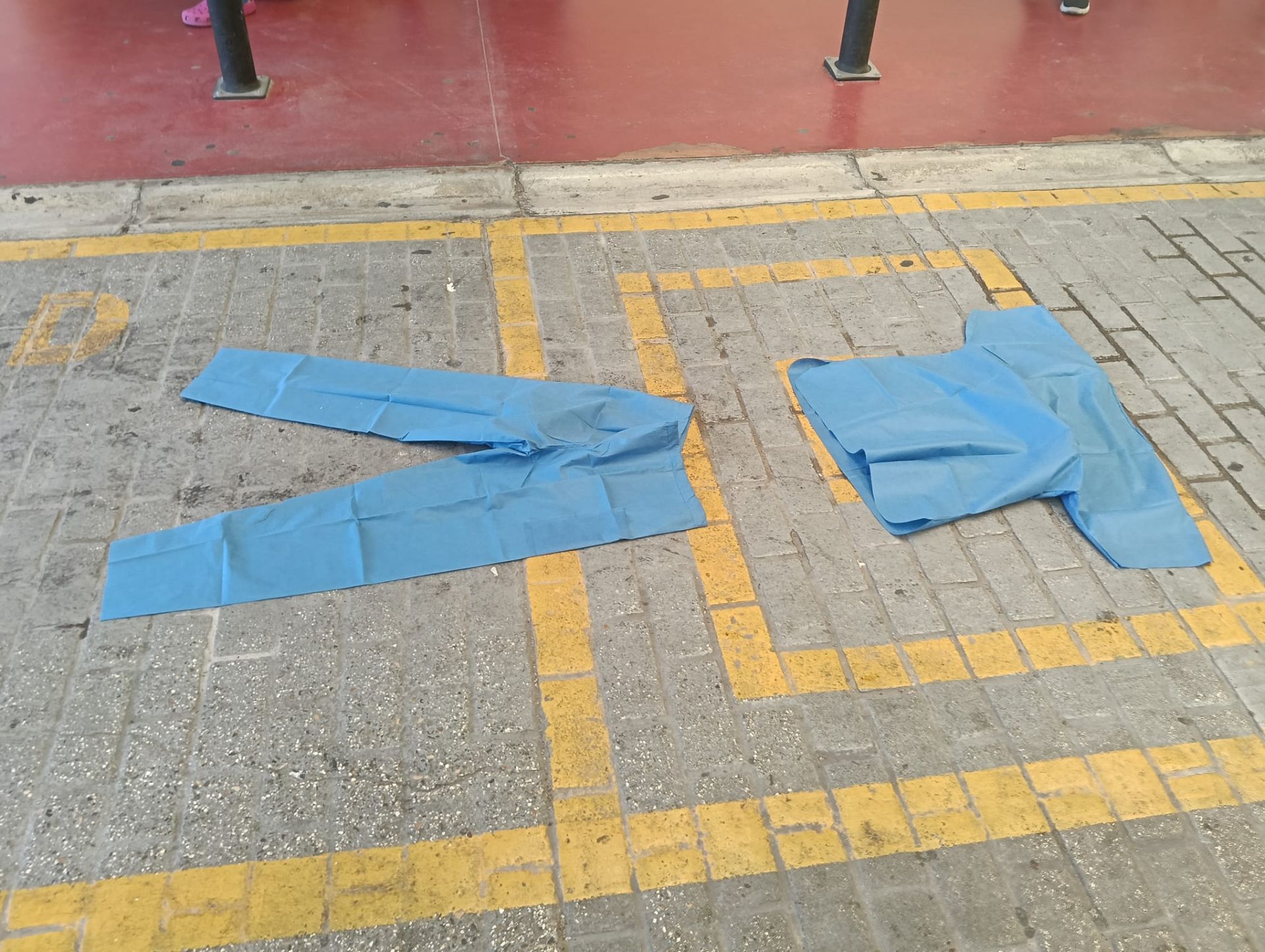 En imágenes, la concentración de médicos en el Hospital Reina Sofía de Córdoba