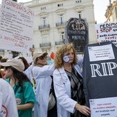 La huelga de médicos sorprende a pacientes y cancela citas en Valencia: «Me han dicho que no me podían atender»