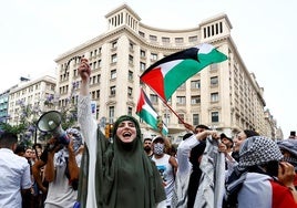 Unas 18.000 personas se manifiestan en Barcelona por Palestina y exigen romper relaciones con Israel