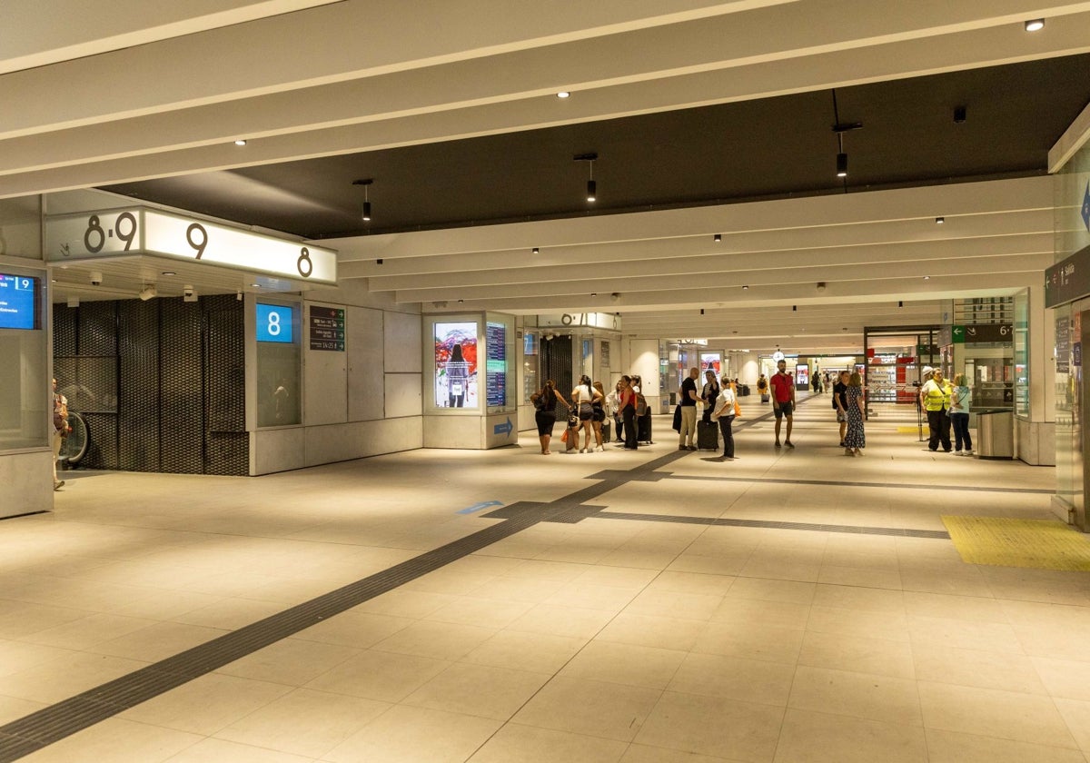 Aspecto del nuevo vestíbulo subterráneo de Cercanías de la Estación de Chamartín