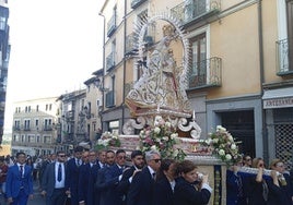 La Virgen de la Estrella vuelve a lucir su 'belleza' por las calles de Toledo