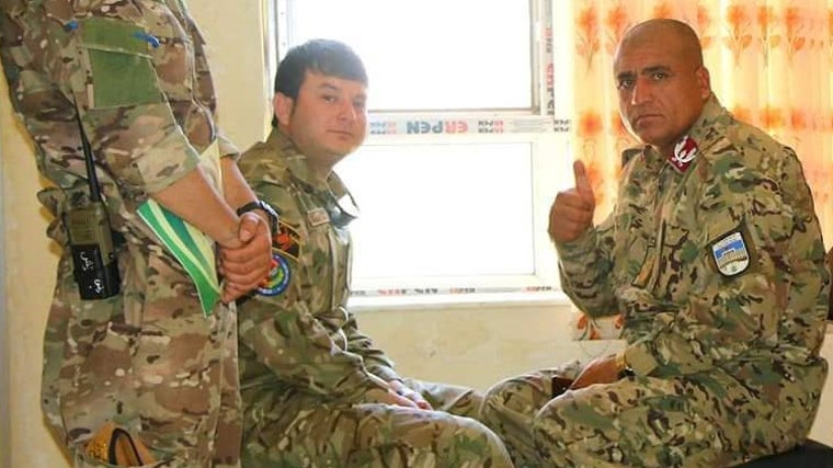 Hazrat (i), junto su amigo Haji Mullah (d), ejecutado por los talibán en 2021