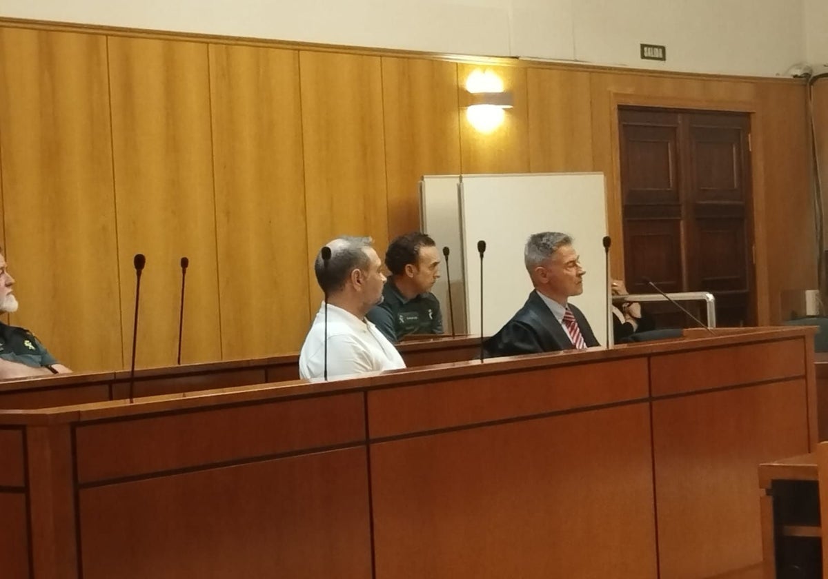 El vallisoletano que hirió en cara y cuello a un policía ratifica la aceptación de siete años de cárcel