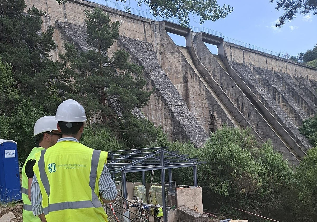 Fotos de la llegada de las bombas de impulsión a la presa de Puente Alta