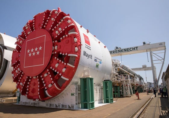 El viaje de 2.000 kilómetros por tierra y mar de la tuneladora Mayrit