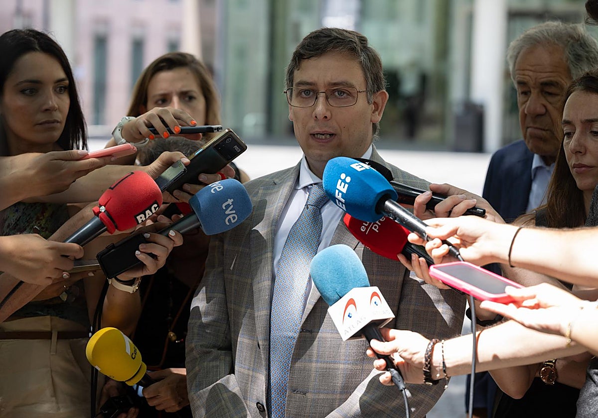 El letrado de Abogados Cristianos, que representa al padre de Noelia, que recurrió la eutanasia de su hija