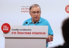 Fernando Mora echa balones fuera al ser preguntado por Pedro Sánchez: «Estamos en una situación muy compleja que exige una gran reflexión»