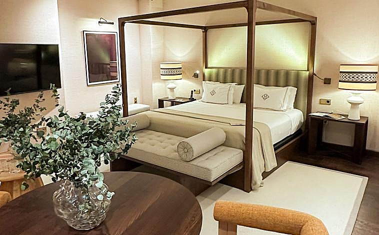 Imagen principal - Así ha quedado el lujoso hotel Hospes Palacio del Bailío de Córdoba tras su reforma