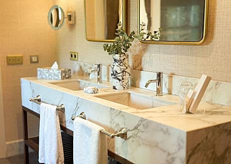 Imagen secundaria 1 - Así ha quedado el lujoso hotel Hospes Palacio del Bailío de Córdoba tras su reforma