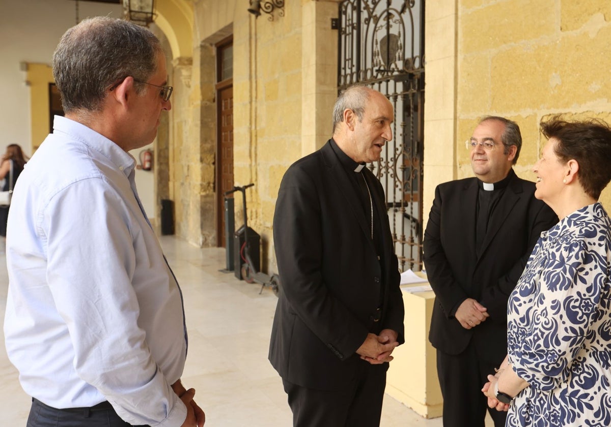 El obispo, durante un acto de Cáritas Diocesana en Córdoba