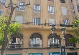 Venden un piso con okupas por 350.000 euros en Valencia: «Se desconoce su estado actual»