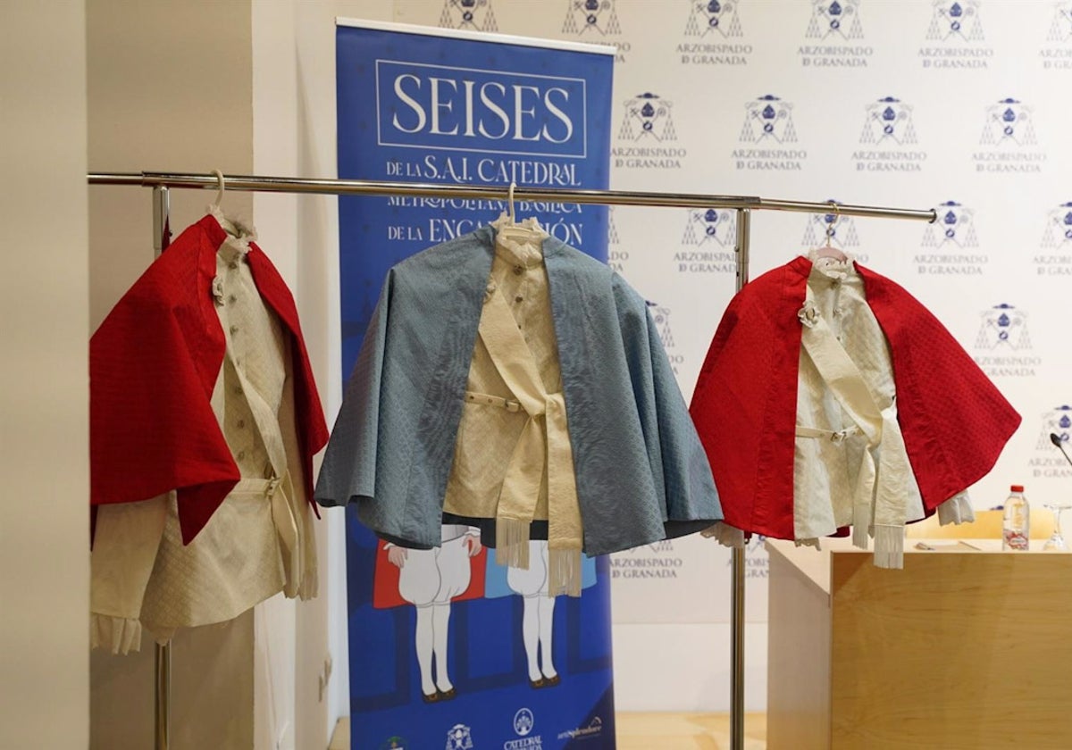 Trajes que lucirán los seises en Granada
