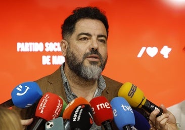 Dimite el número dos de María Chivite, cuya pareja trabajaba en la empresa vinculada a la trama de Santos Cerdán