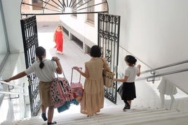 La salida anticipada de alumnos en Córdoba por el calor extremo, en imágenes