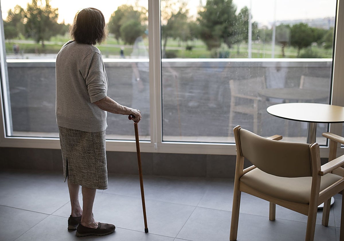 Una residente en un centro de mayores madrileño