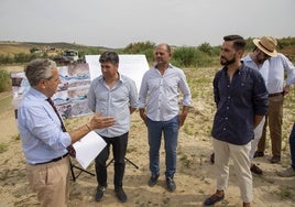 La Diputación de Córdoba construirá un puente metálico en la carretera de Montilla a Montalbán para evitar las inundaciones